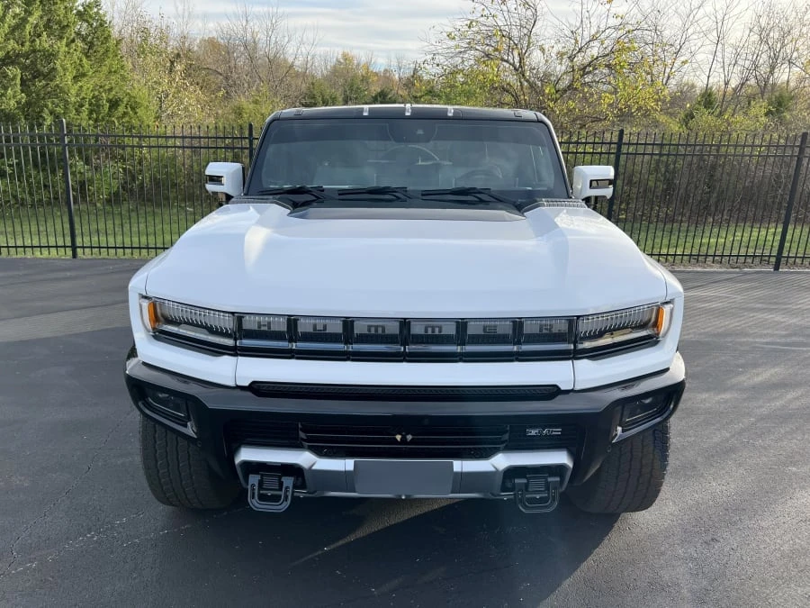 2024 GMC Hummer EV - Image 4 of 31