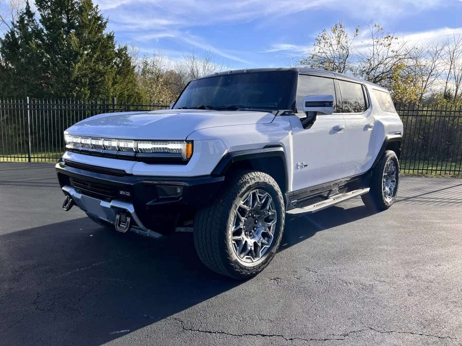 2024 GMC Hummer EV - Image 6 of 31