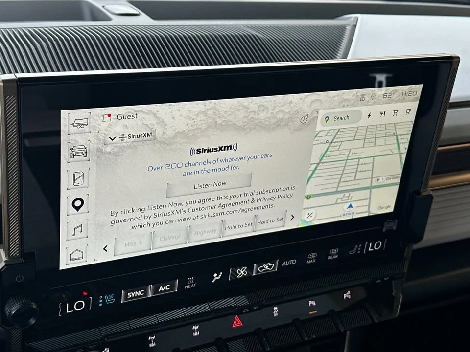 2024 GMC Hummer EV - Image 18 of 19
