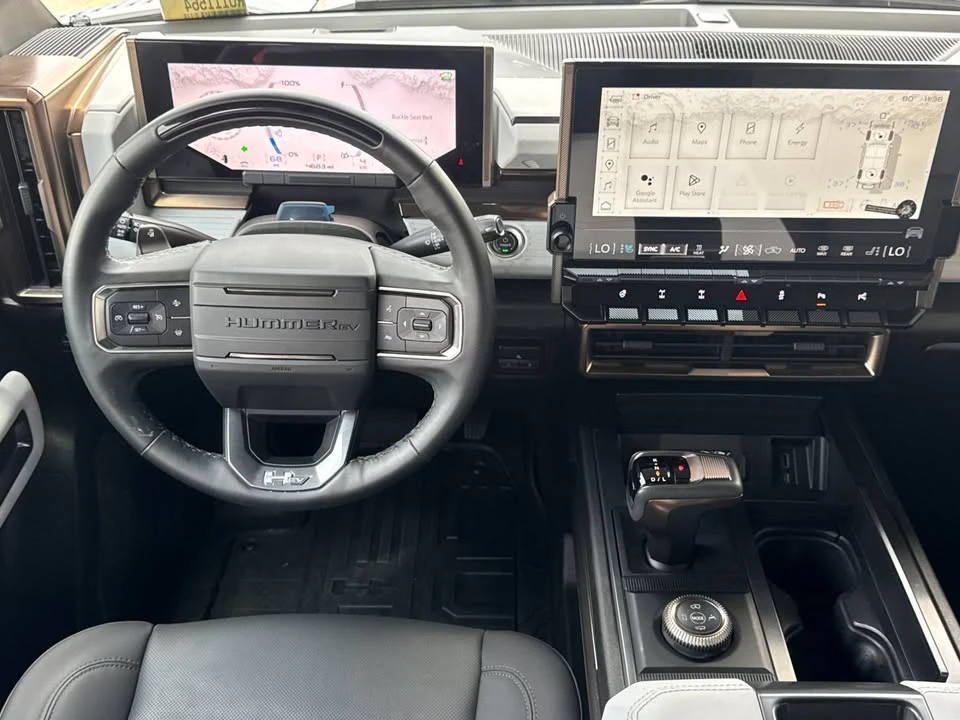 2024 GMC Hummer EV - Image 14 of 19