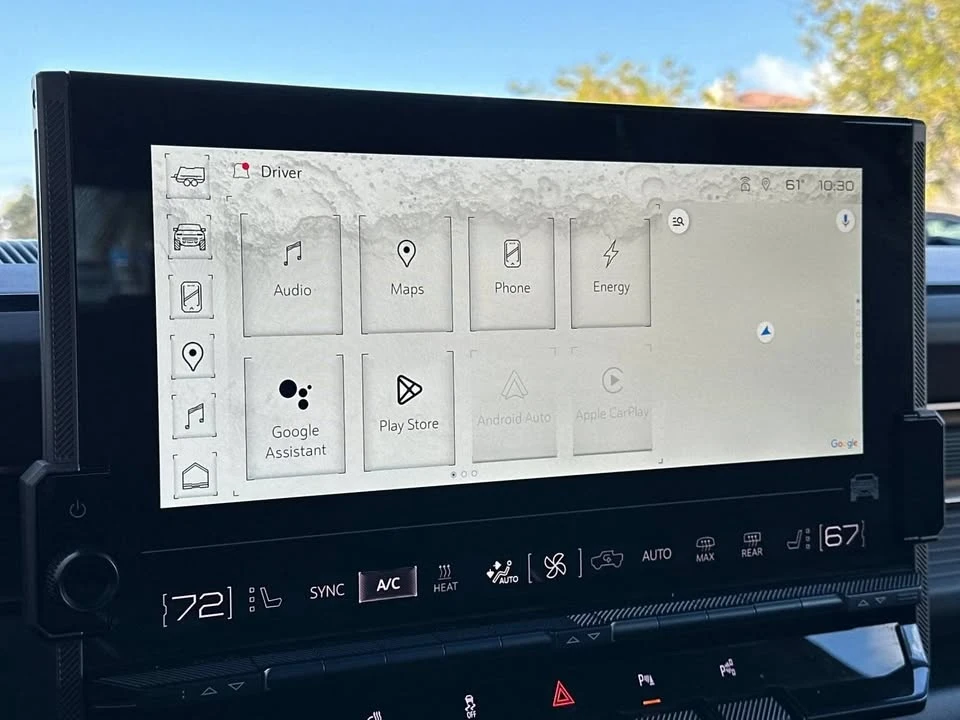 2024 GMC Hummer EV - Image 18 of 19