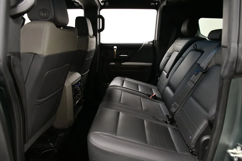2024 GMC Hummer EV - Image 15 of 20
