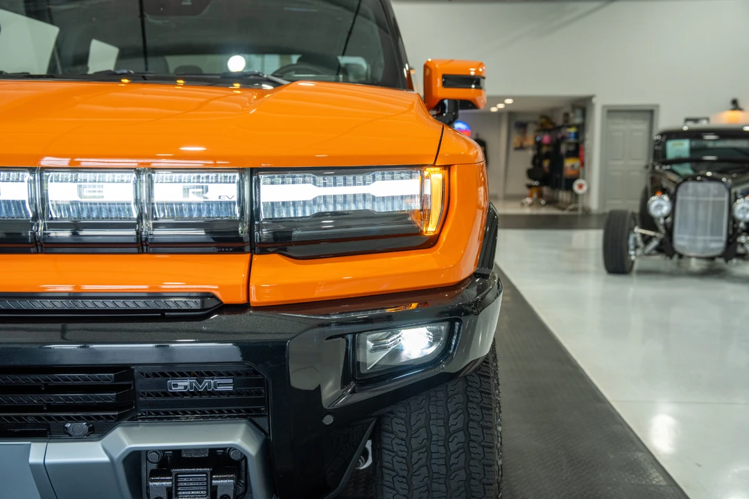 2024 GMC Hummer EV - Image 27 of 31