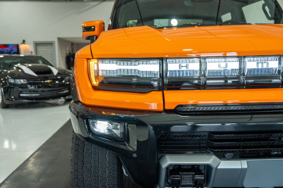2024 GMC Hummer EV - Image 28 of 31
