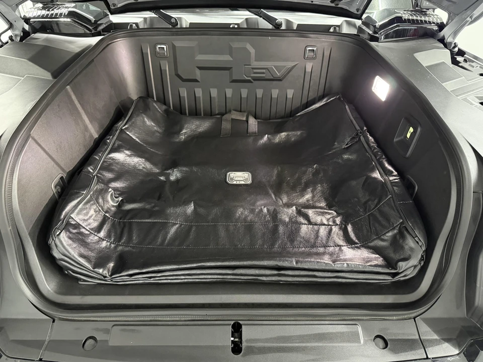 2024 GMC Hummer EV - Image 24 of 31