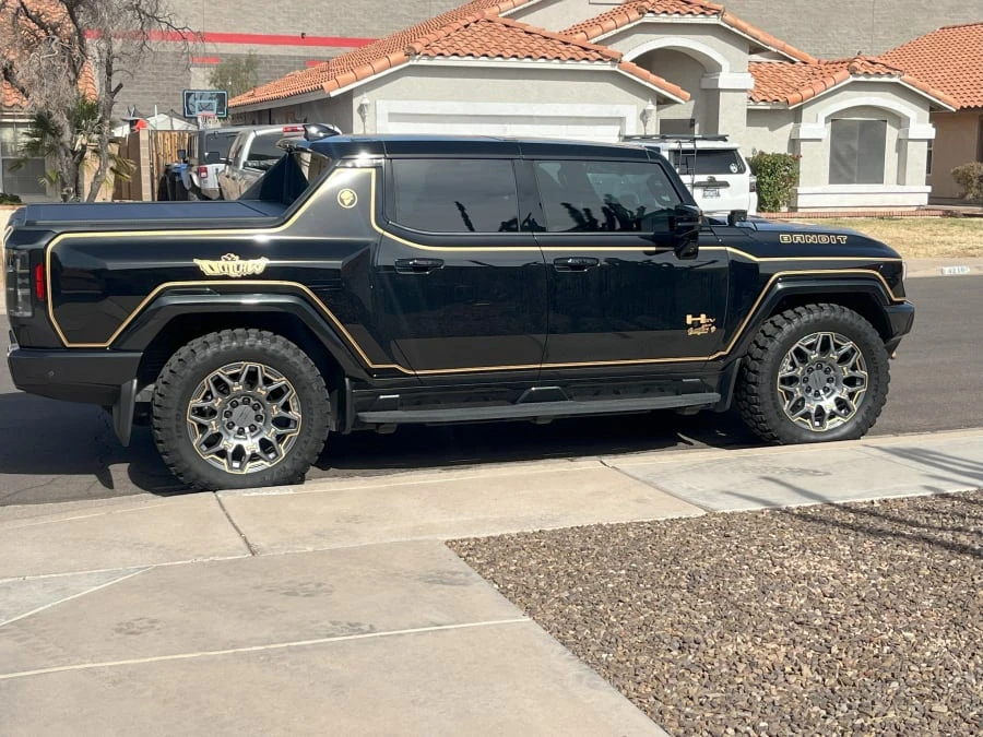 2024 GMC Hummer EV - Image 5 of 9