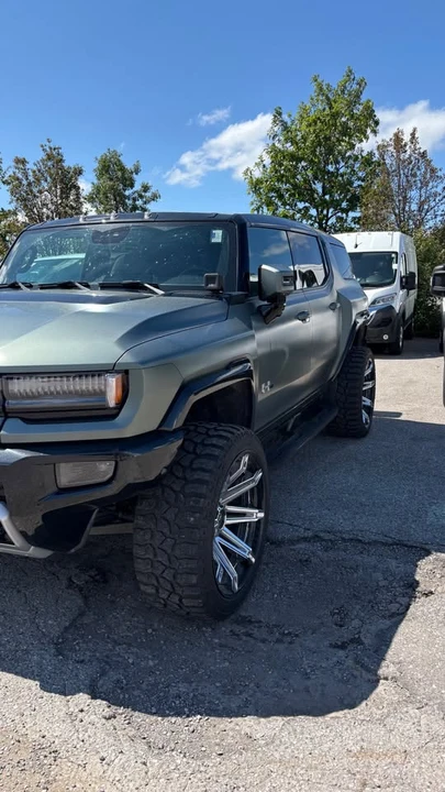 2024 GMC Hummer EV - Image 14 of 14