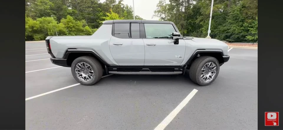 2024 GMC Hummer EV - Image 6 of 11