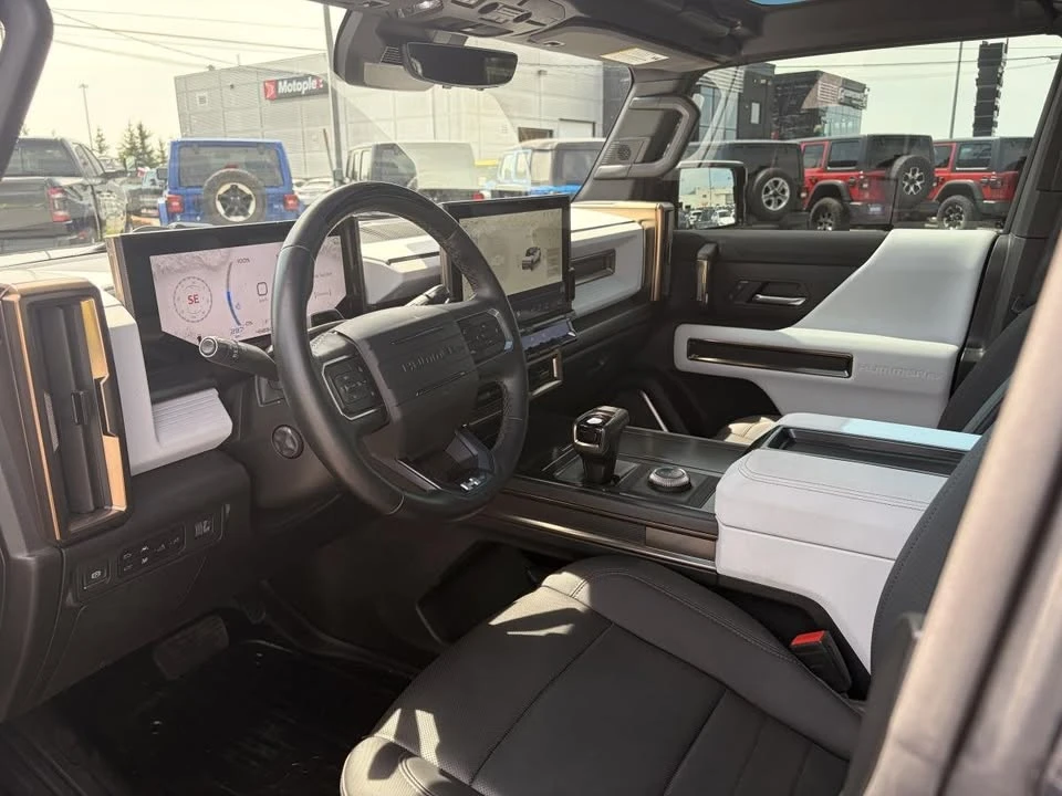 2024 GMC Hummer EV - Image 13 of 20