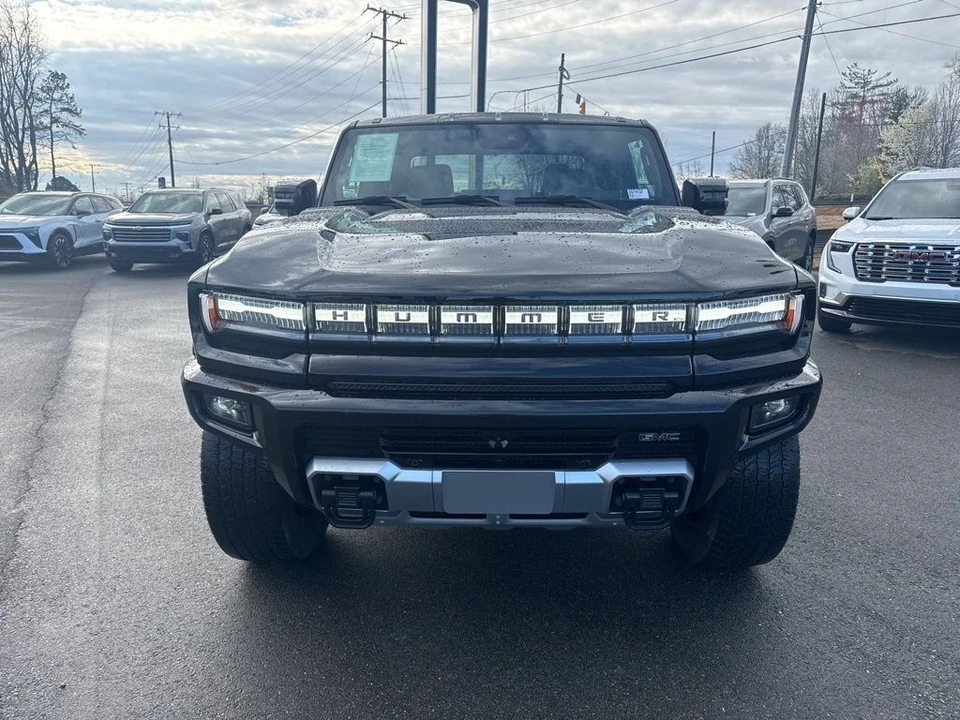 2024 GMC Hummer EV - Image 8 of 21