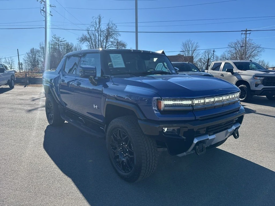 2024 GMC Hummer EV - Image 7 of 12