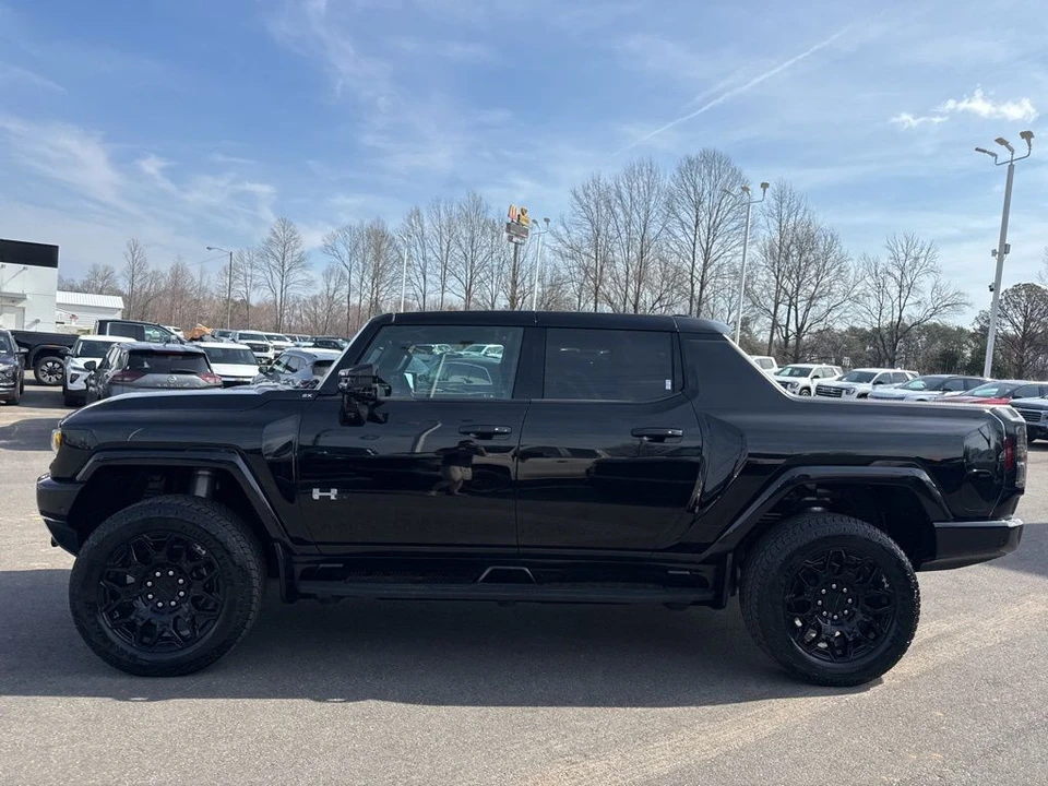 2024 GMC Hummer EV - Image 2 of 12