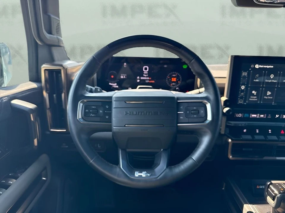 2024 GMC Hummer EV - Image 14 of 29