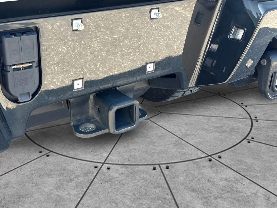 2024 GMC Hummer EV - Image 26 of 29