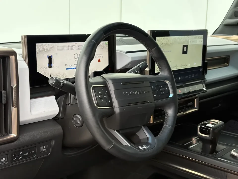 2024 GMC Hummer EV - Image 12 of 16