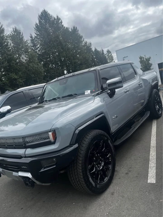 2024 GMC Hummer EV - Image 2 of 4