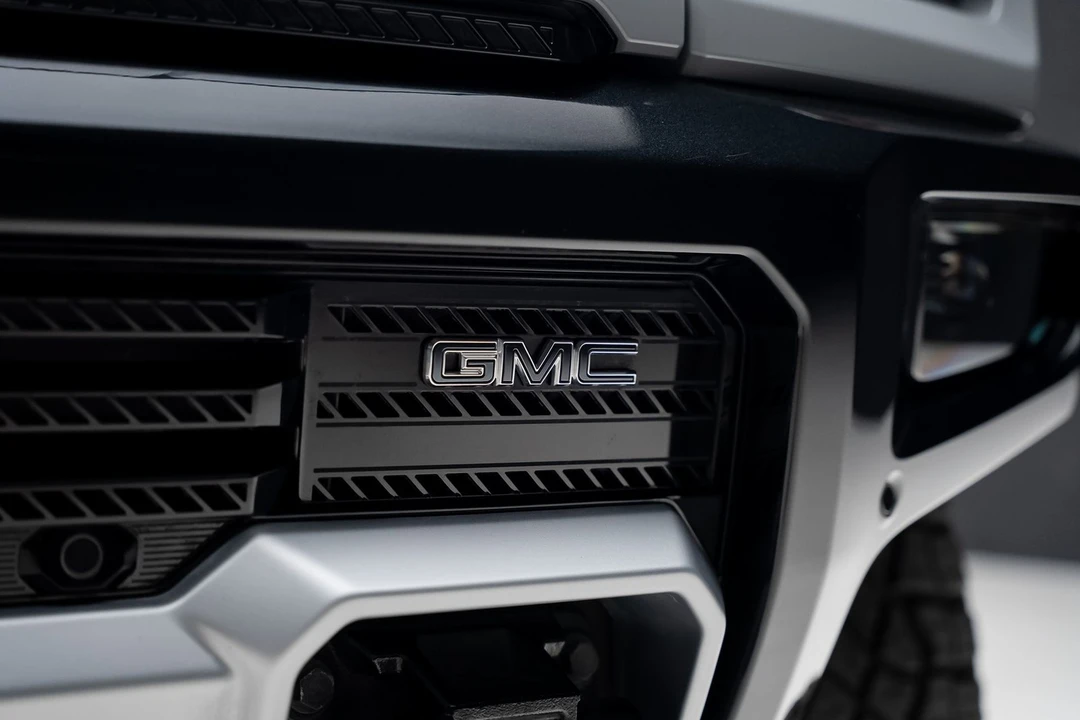 2024 GMC Hummer EV - Image 16 of 21
