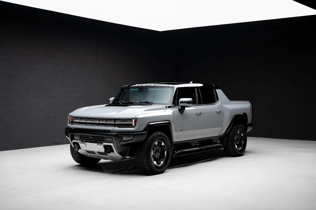 2024 GMC Hummer EV - Image 4 of 21