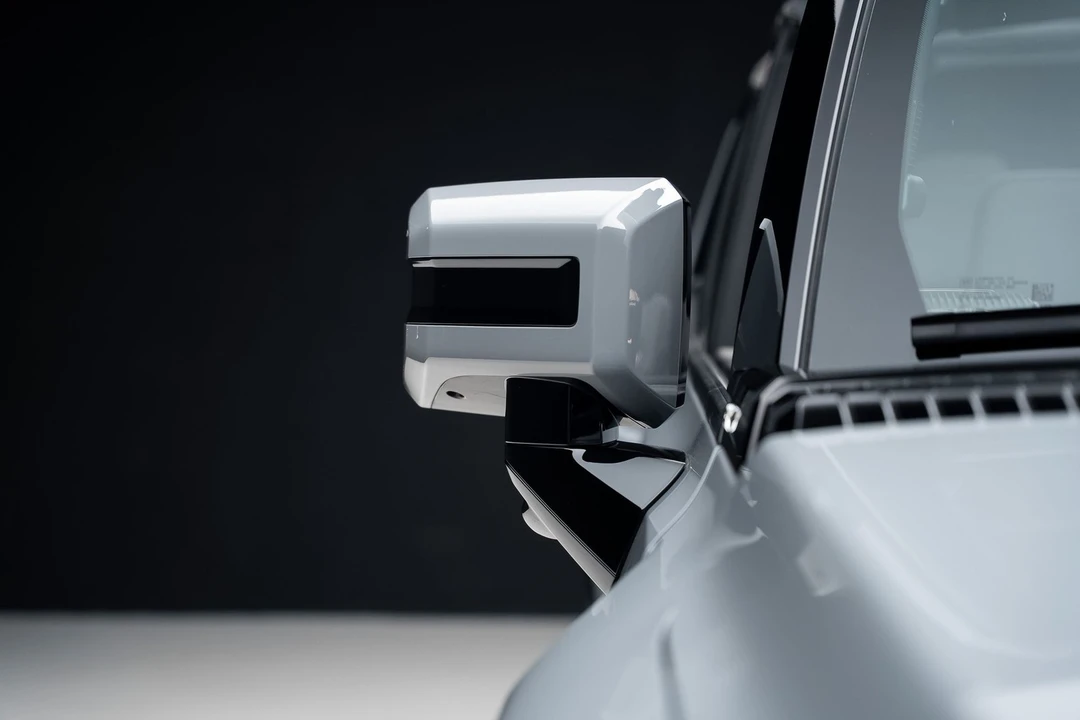 2024 GMC Hummer EV - Image 17 of 21