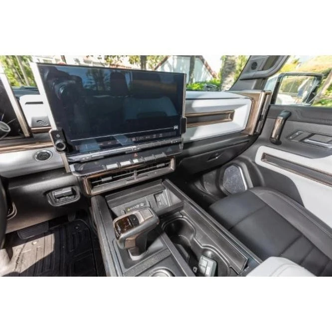 2024 GMC Hummer EV - Image 10 of 21