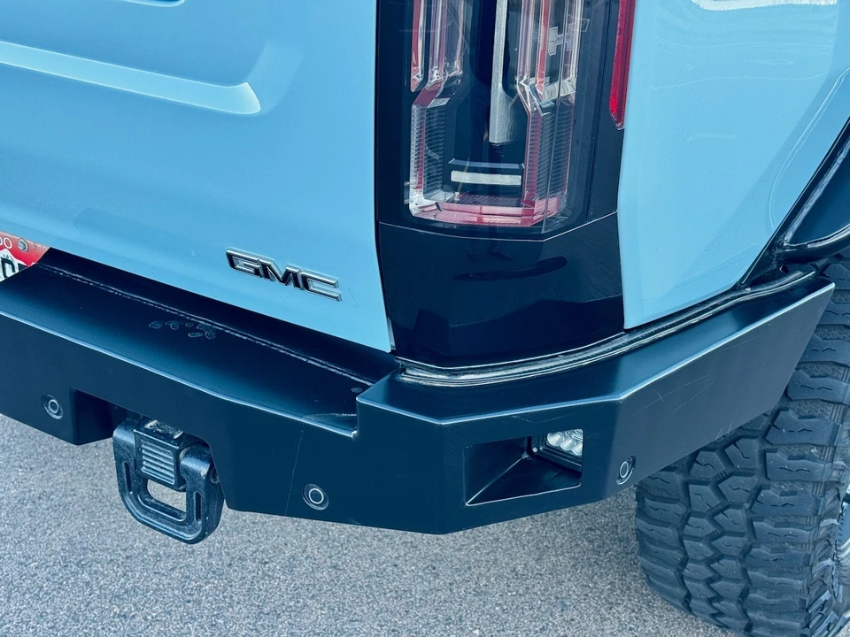 2024 GMC Hummer EV - Image 13 of 21