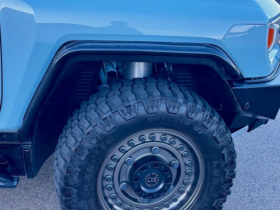 2024 GMC Hummer EV - Image 18 of 21
