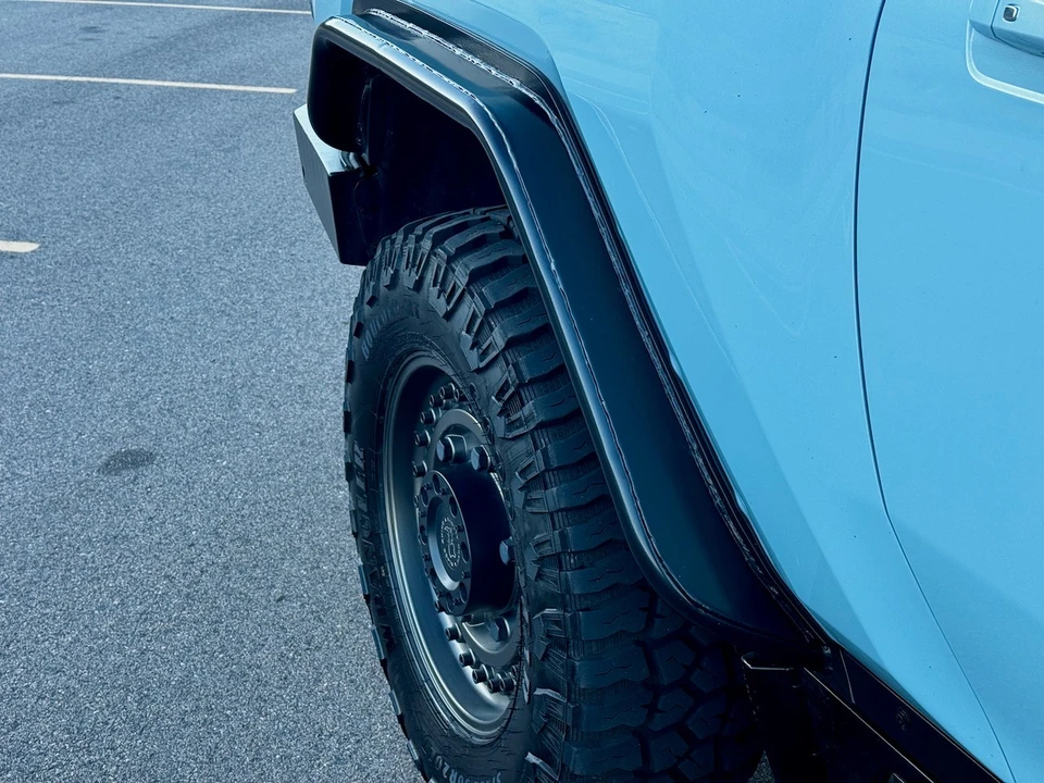 2024 GMC Hummer EV - Image 16 of 21