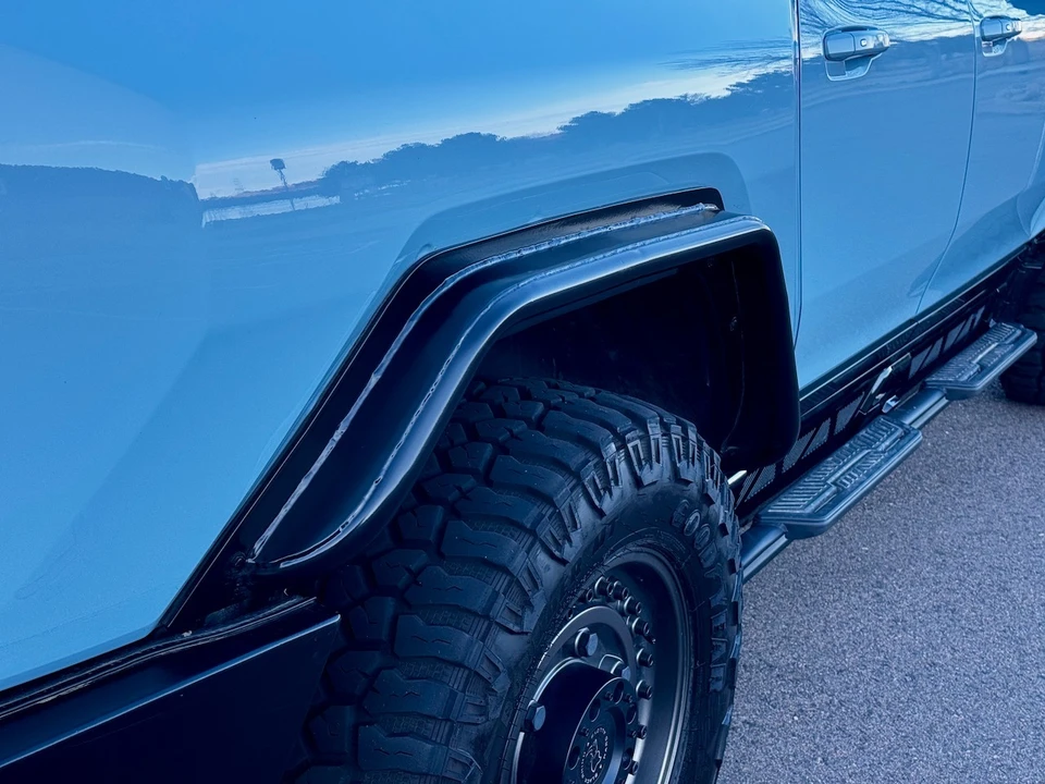 2024 GMC Hummer EV - Image 14 of 21