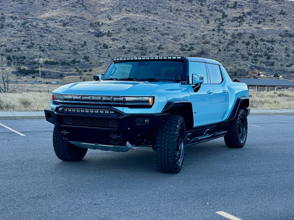 2024 GMC Hummer EV - Image 2 of 21