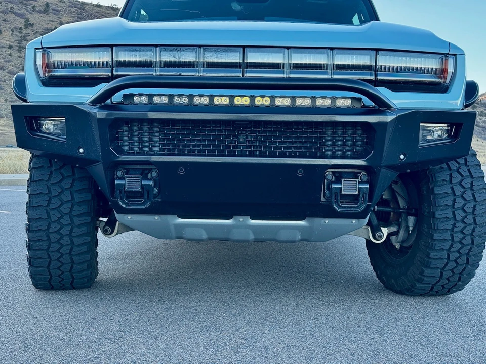 2024 GMC Hummer EV - Image 21 of 21