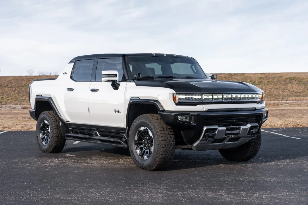 2024 GMC Hummer EV - Image 31 of 31