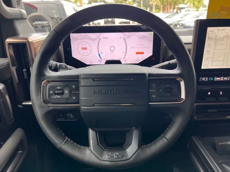 2024 GMC Hummer EV - Image 7 of 7