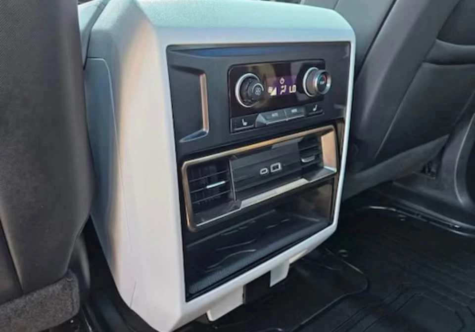 2024 GMC Hummer EV - Image 5 of 11