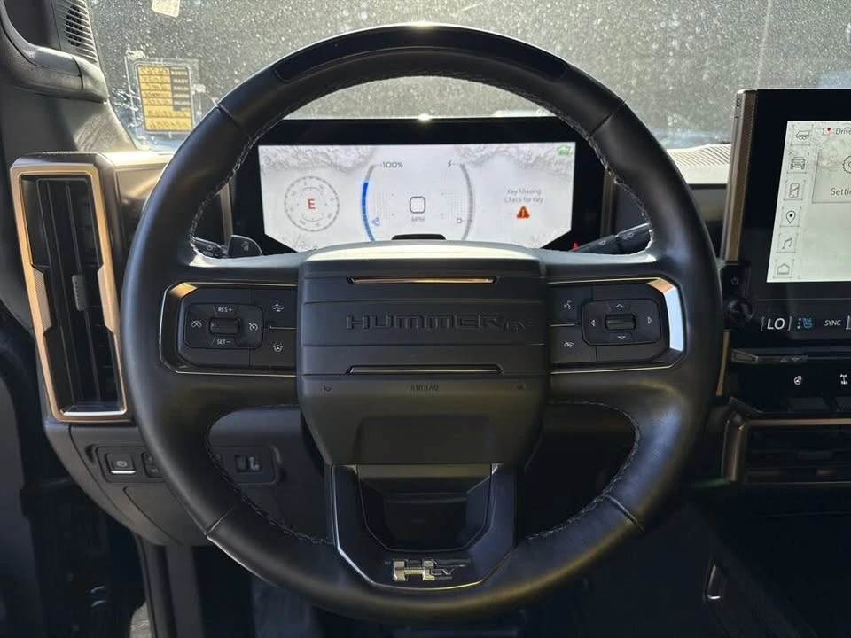2024 GMC Hummer EV - Image 10 of 11