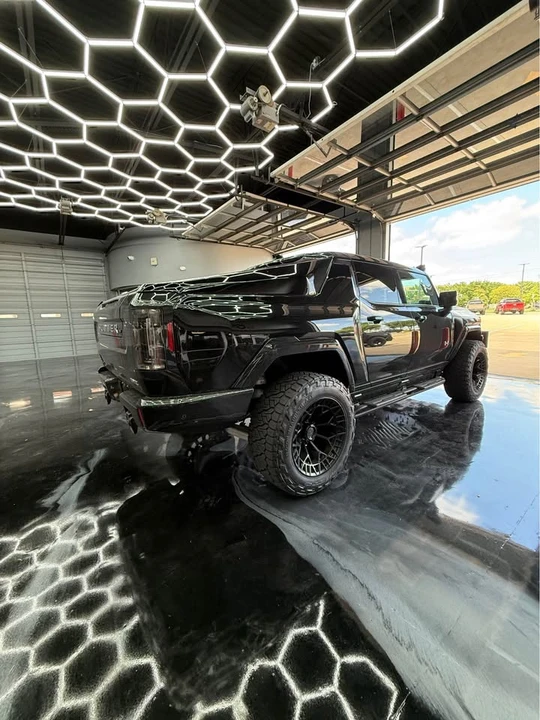2024 GMC Hummer EV - Image 3 of 9
