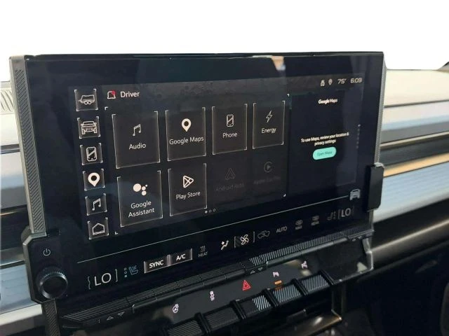 2024 GMC Hummer EV - Image 16 of 31