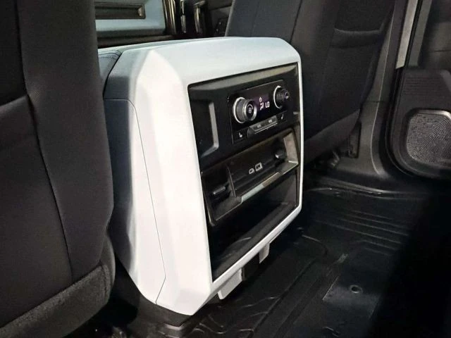 2024 GMC Hummer EV - Image 28 of 31