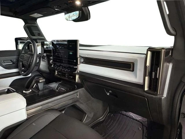 2024 GMC Hummer EV - Image 8 of 31