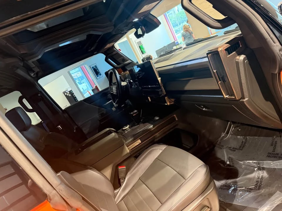 2024 GMC Hummer EV - Image 2 of 4