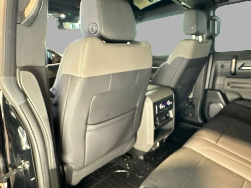 2024 GMC Hummer EV - Image 14 of 19