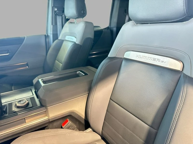 2024 GMC Hummer EV - Image 13 of 19