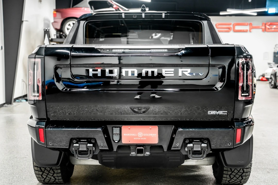 2024 GMC Hummer EV - Image 7 of 21