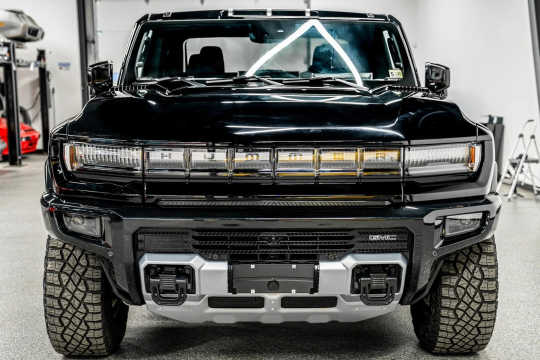 2024 GMC Hummer EV - Image 4 of 21
