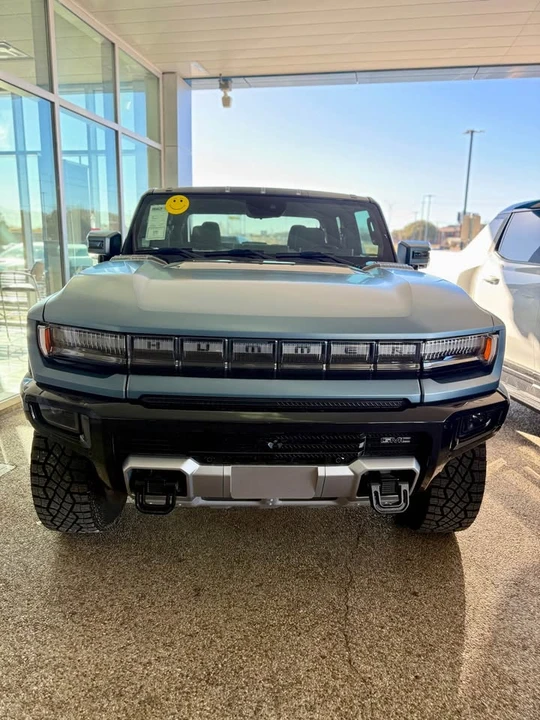 2024 GMC Hummer EV - Image 2 of 5