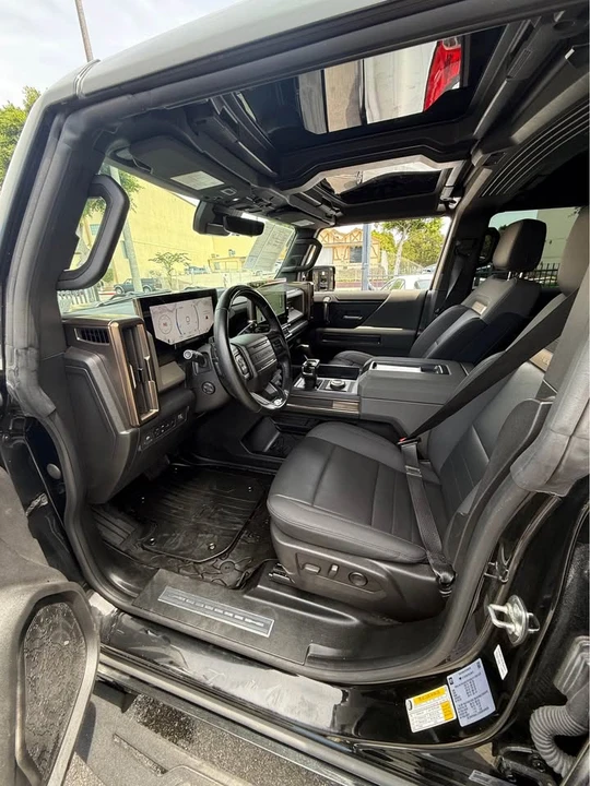 2024 GMC Hummer EV - Image 3 of 6