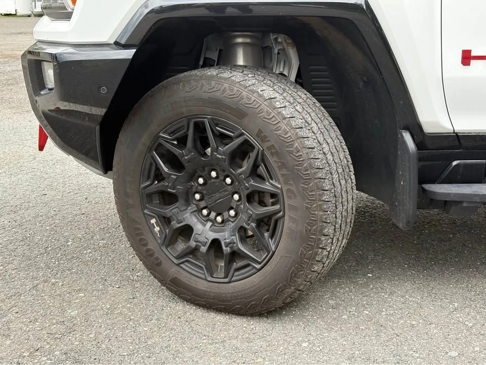 2024 GMC Hummer EV - Image 2 of 20