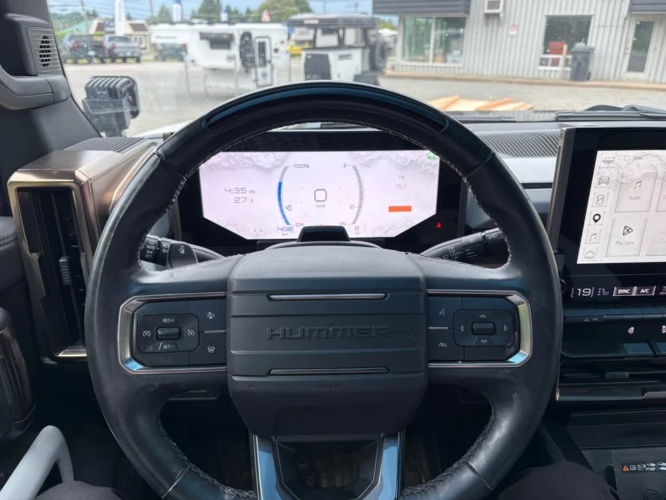 2024 GMC Hummer EV - Image 17 of 20