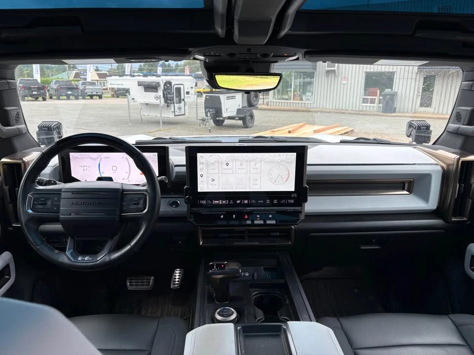 2024 GMC Hummer EV - Image 12 of 20