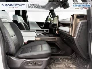 2024 GMC Hummer EV - Image 9 of 15