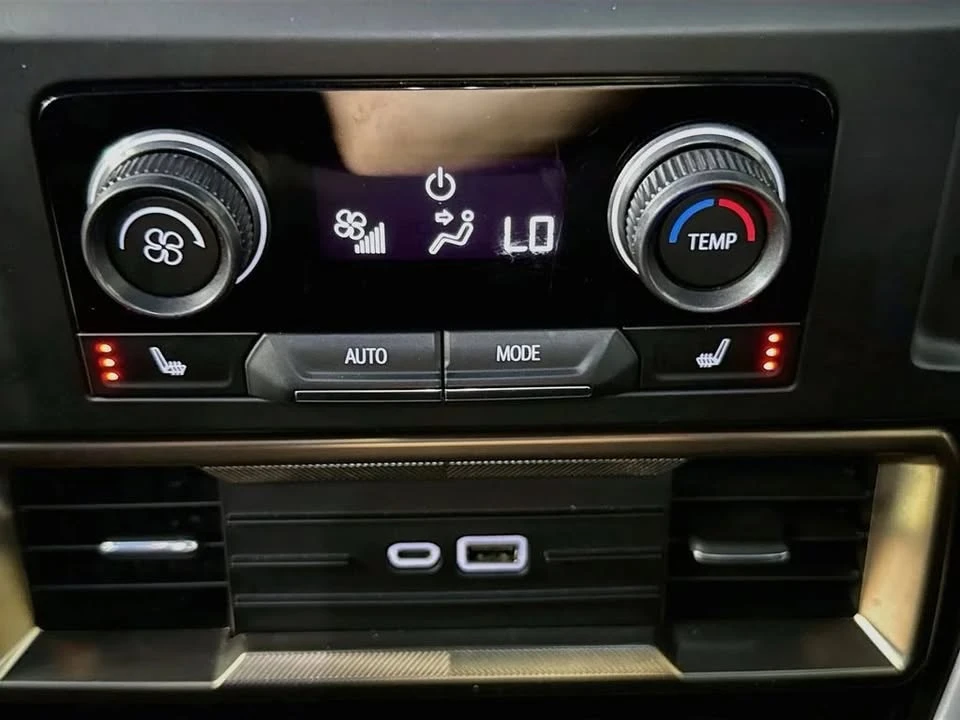2024 GMC Hummer EV - Image 18 of 20
